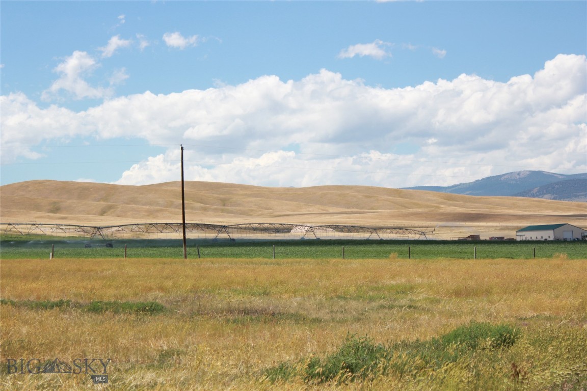650 Frying Pan Property Photo 2