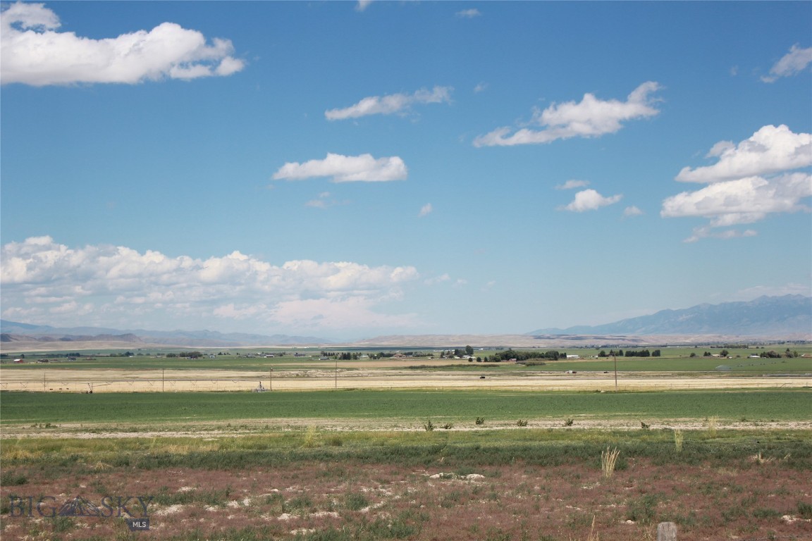 650 Frying Pan Property Photo 5