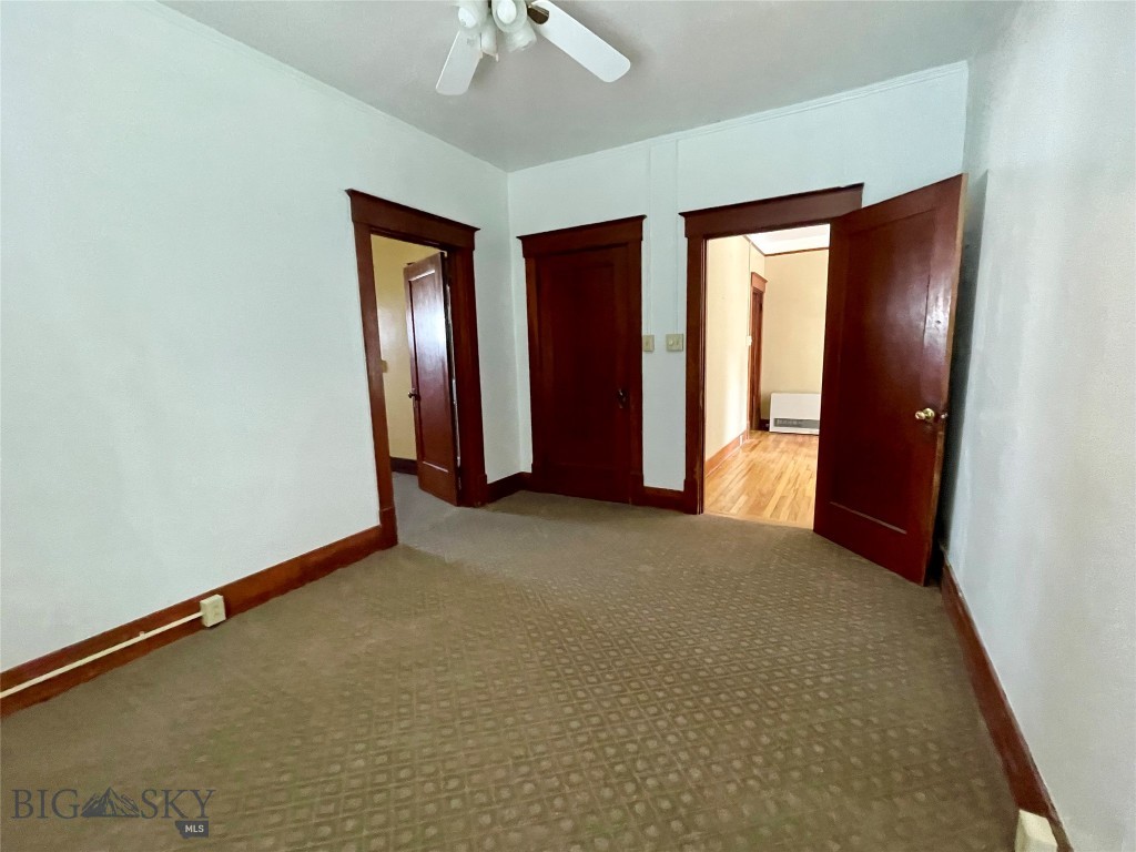512 W Park Property Photo 10