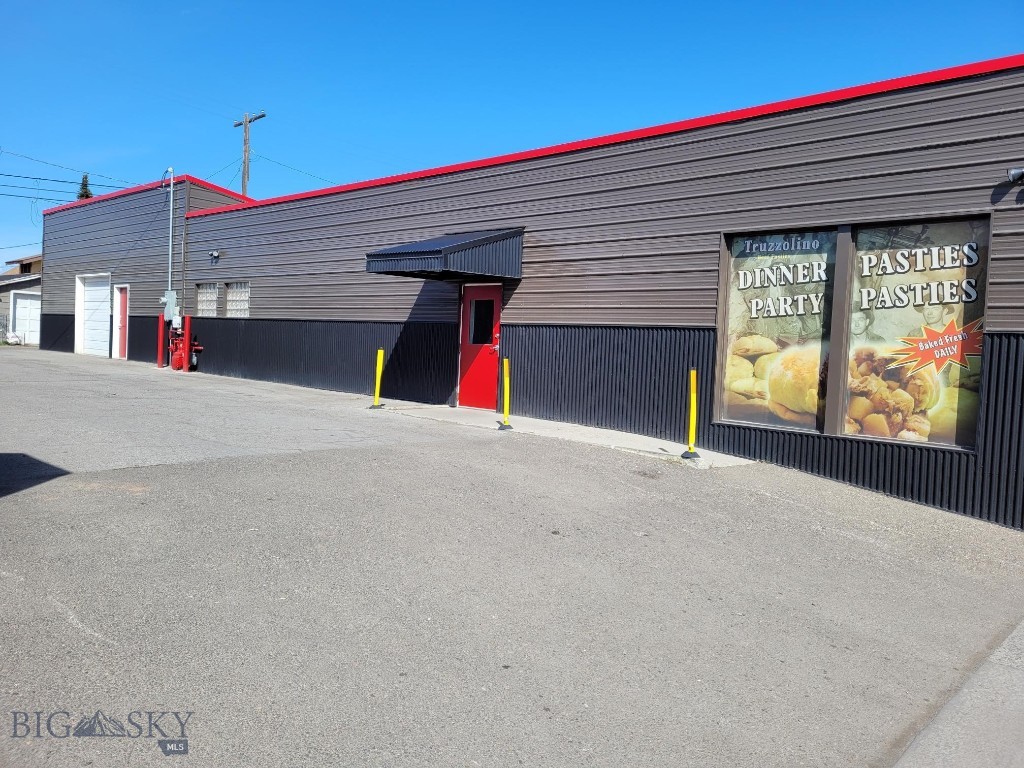 1921 Harrison Avenue Property Photo 3