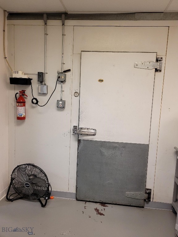 1921 Harrison Avenue Property Photo 17