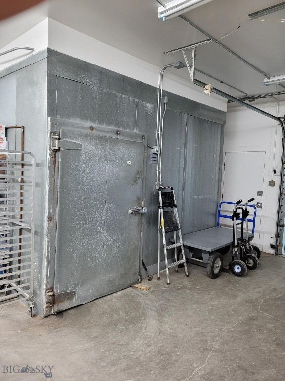 1921 Harrison Avenue Property Photo 18