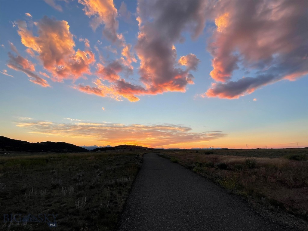 1424 Beef Trail Road Property Photo 61