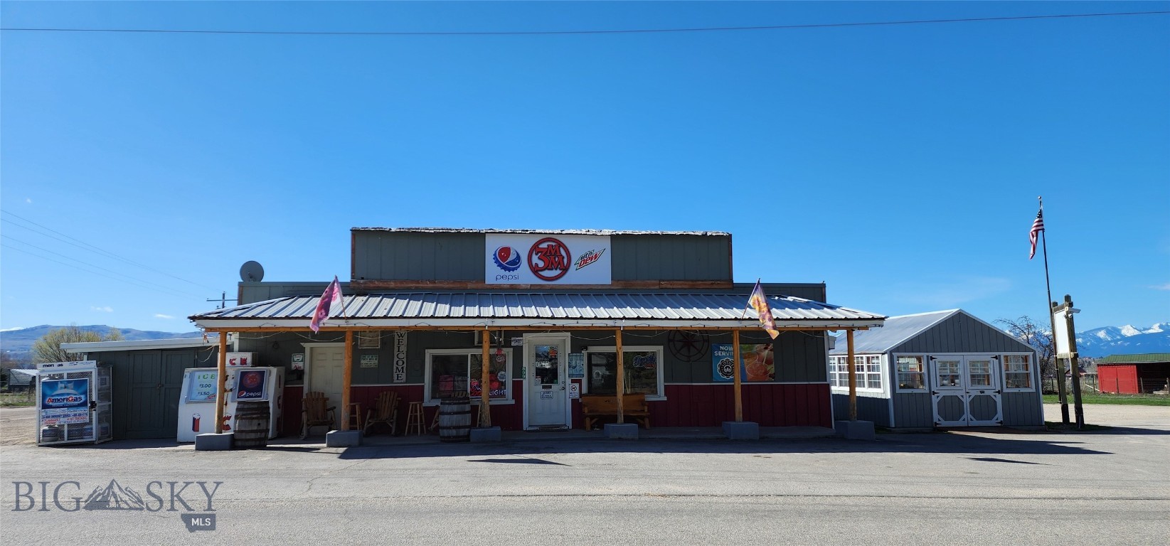 899 Three Mile Creek Road Property Photo 1