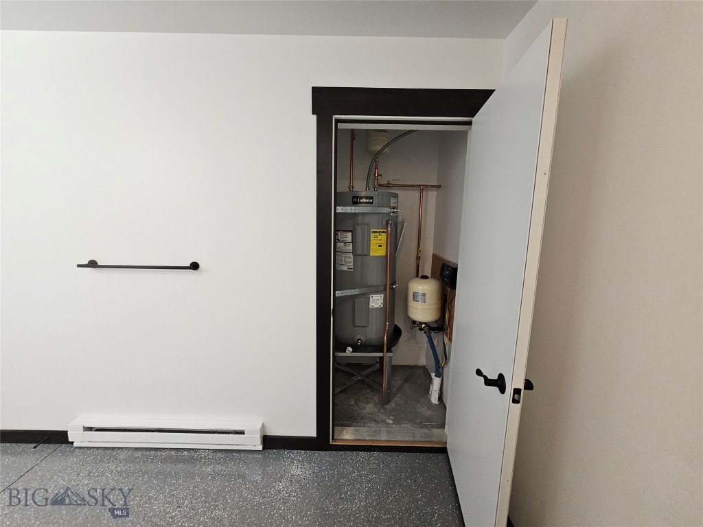190 Skyway Boulevard 4 Property Photo 6