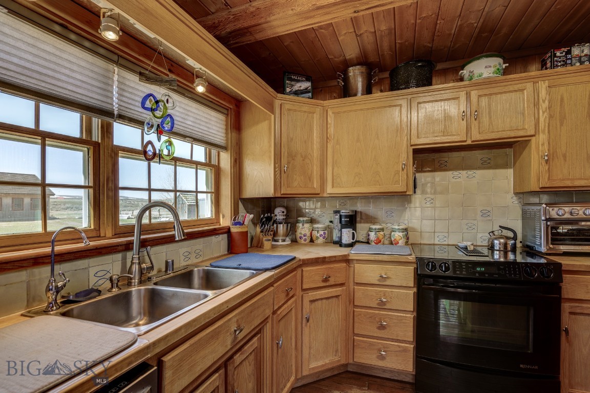54 Torry Rd Property Photo 20
