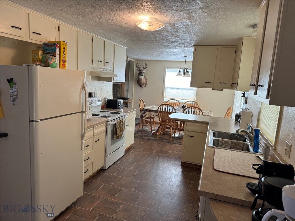 57 South Barber Rd Property Photo 29