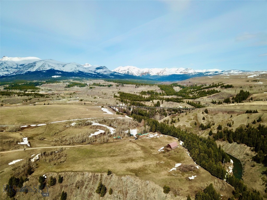 21001 Us Hwy 2 Property Photo 15