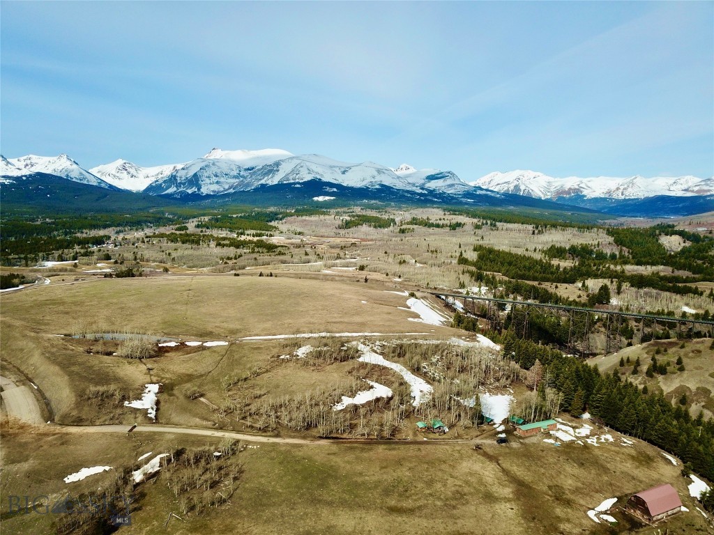 21001 Us Hwy 2 Property Photo 16