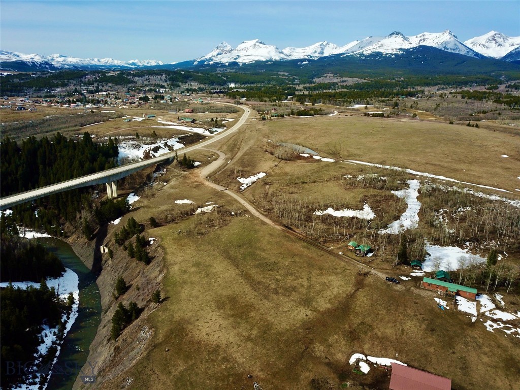 21001 Us Hwy 2 Property Photo 18