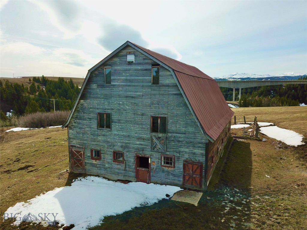 21001 Us Hwy 2 Property Photo 25