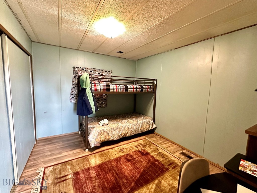 1001 Oregon Street Property Photo 8