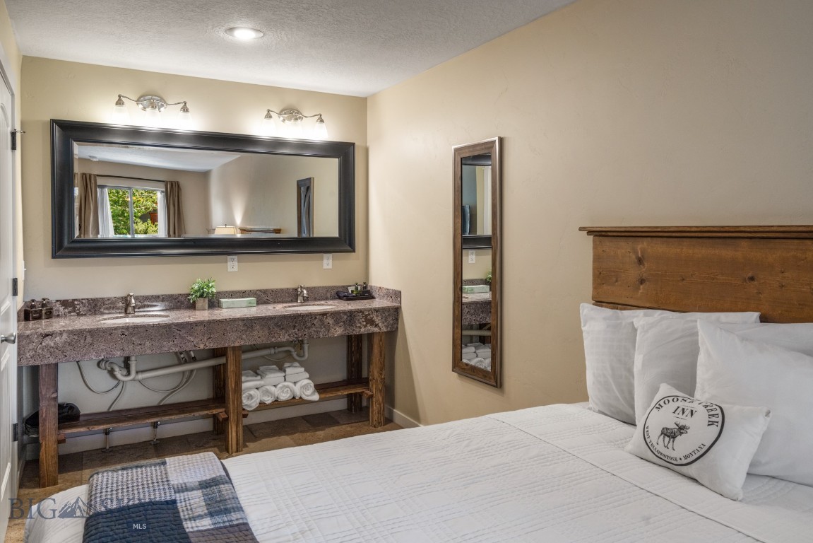 119 Electric Property Photo 20