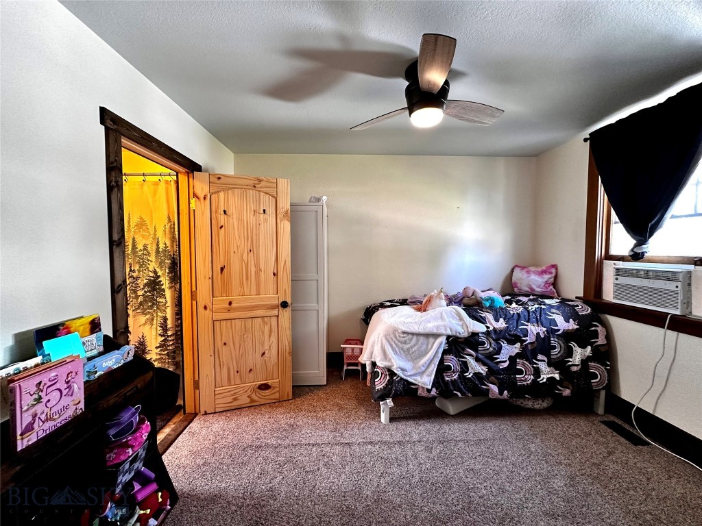 610 Milwaukee Avenue Property Photo 12