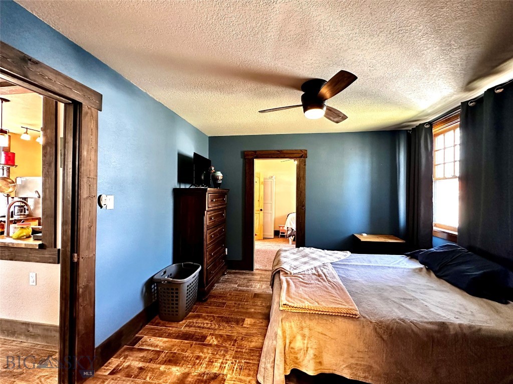 610 Milwaukee Avenue Property Photo 14