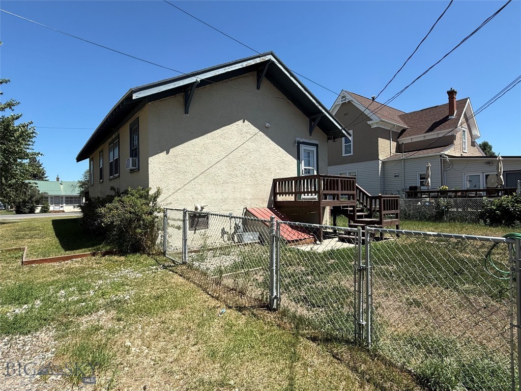 610 Milwaukee Avenue Property Photo 16