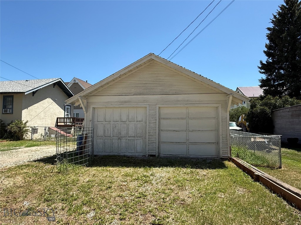 610 Milwaukee Avenue Property Photo 25