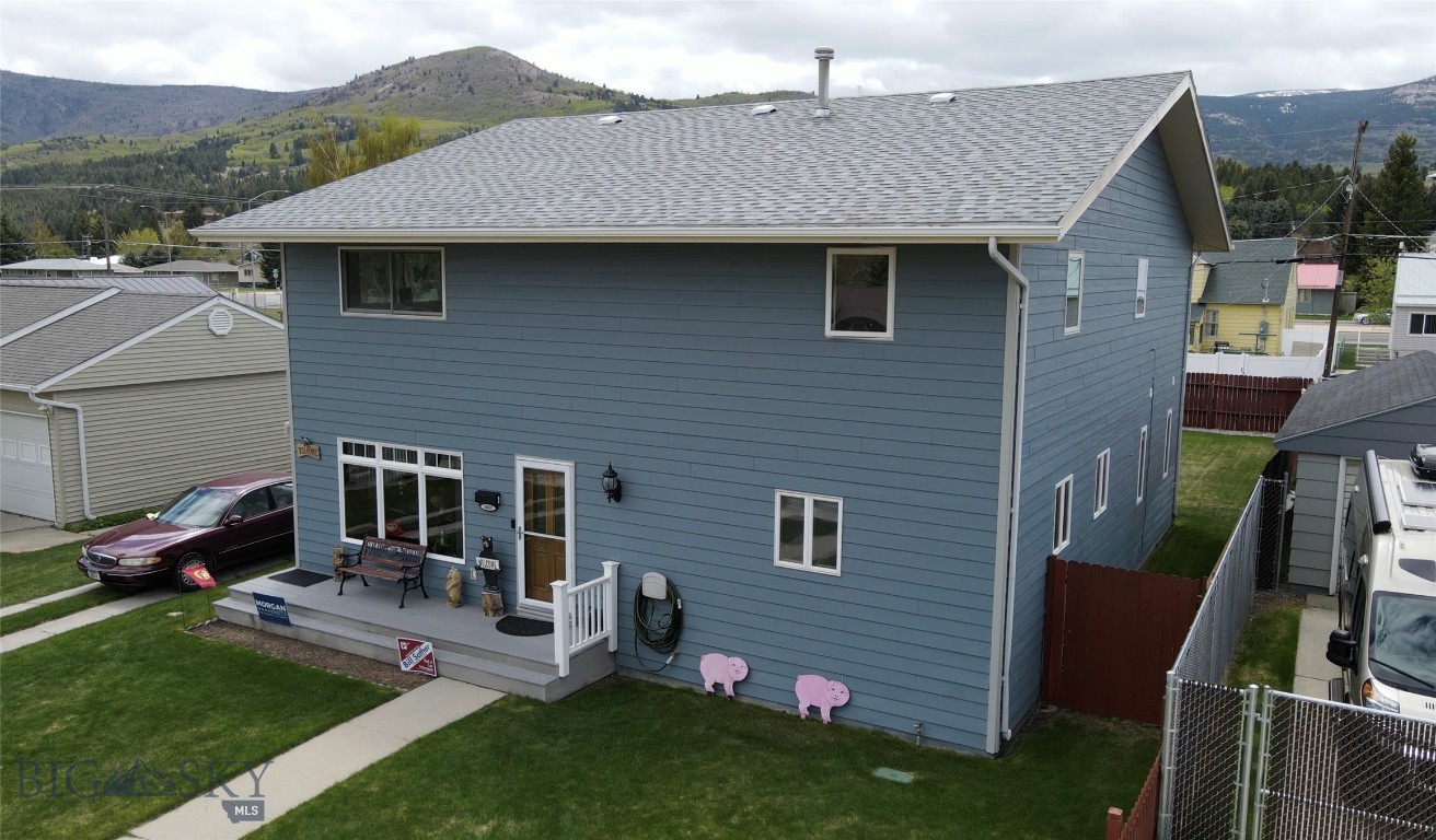 1605 Ogden Street Property Photo 2