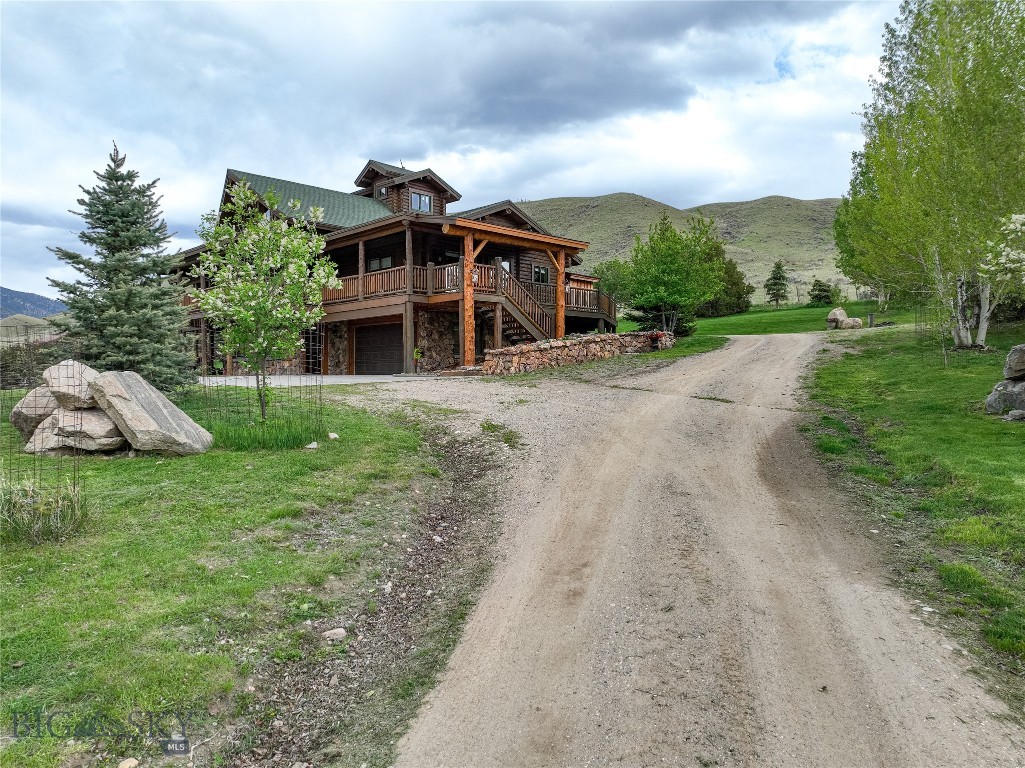 136 Jack Creek Road Property Photo 3