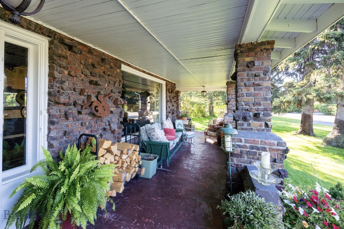 3031 Burlington Property Photo 35