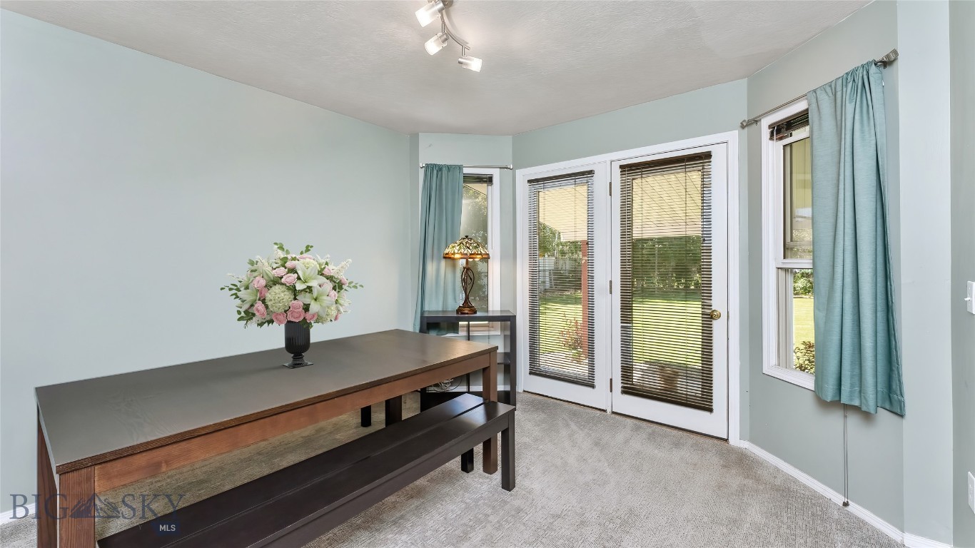 1008 E Missoula Property Photo 6