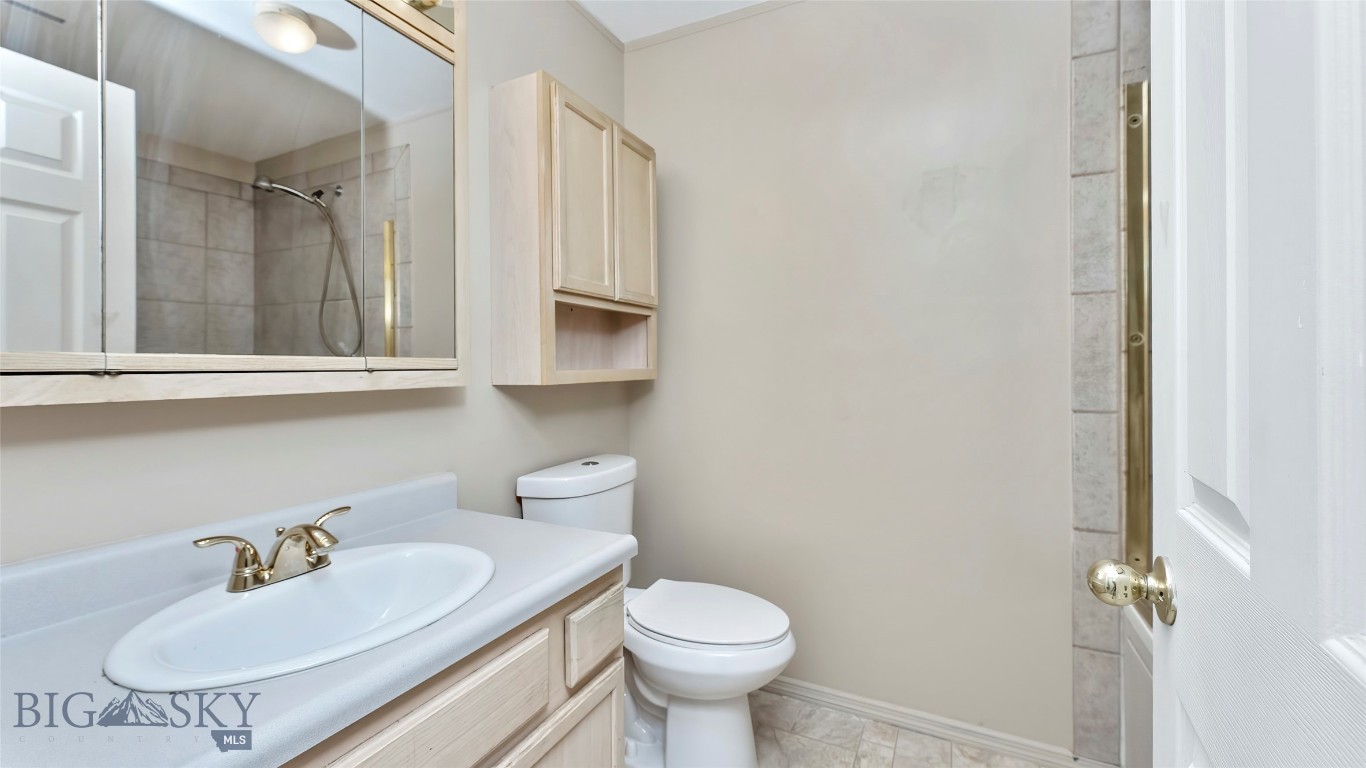 1008 E Missoula Property Photo 13