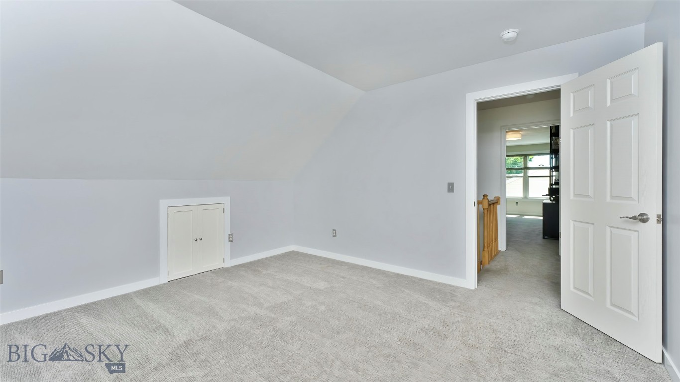 1008 E Missoula Property Photo 15