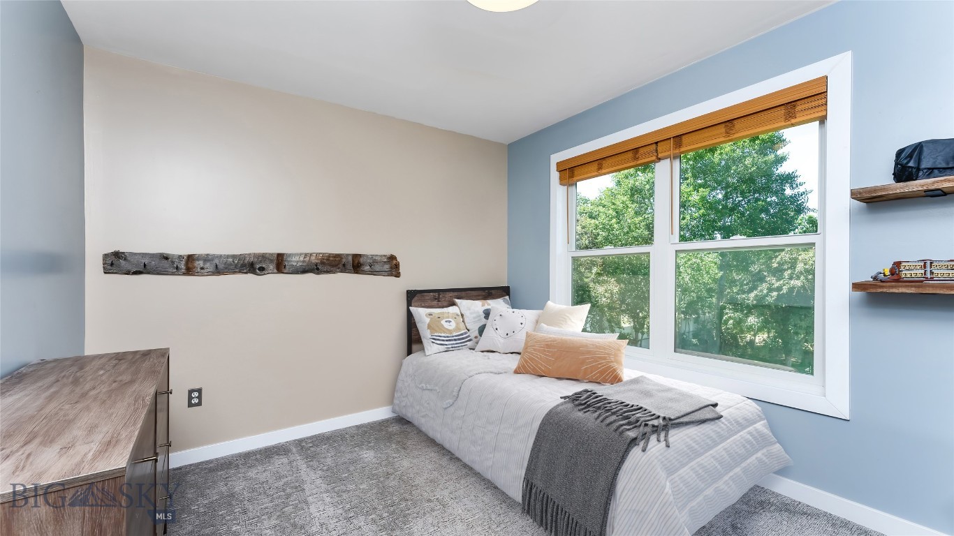 1008 E Missoula Property Photo 18