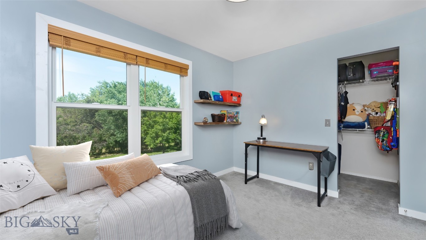 1008 E Missoula Property Photo 19