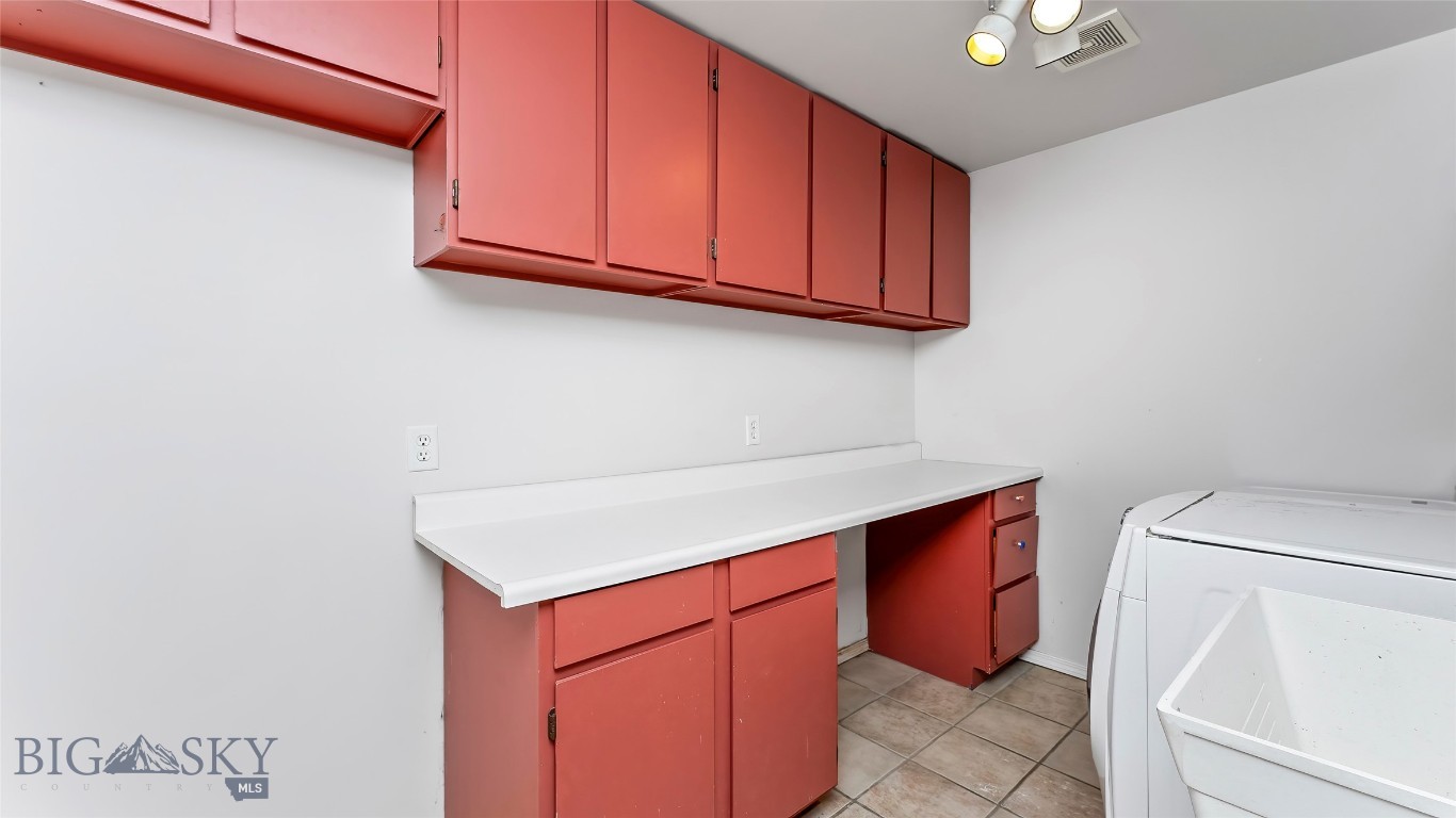 1008 E Missoula Property Photo 28