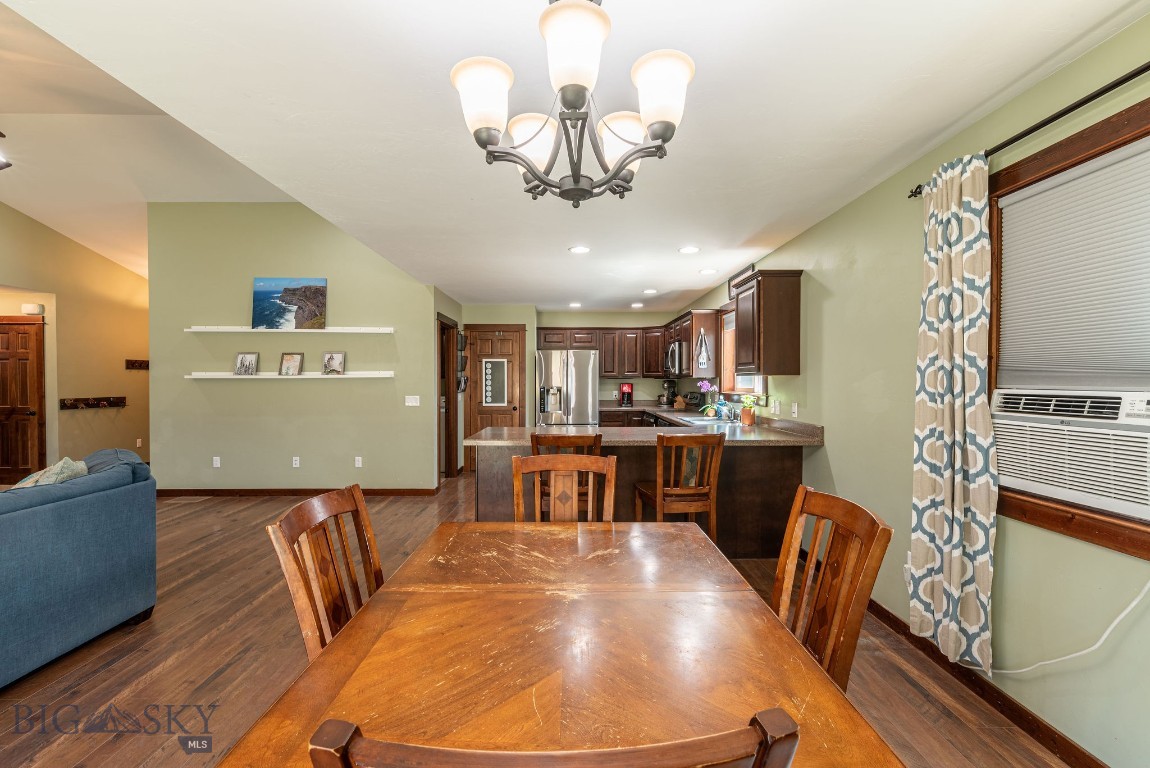 805 Nebula Street Property Photo 6