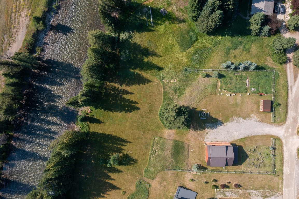 450 Karst Stage Loop Property Photo 6