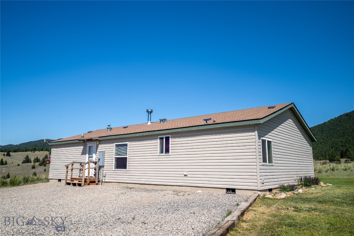 805 Flint Creek Road Property Photo 5