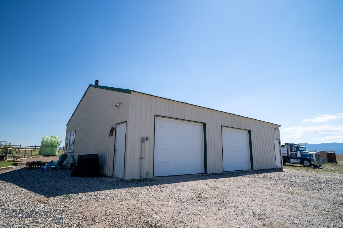 805 Flint Creek Road Property Photo 7