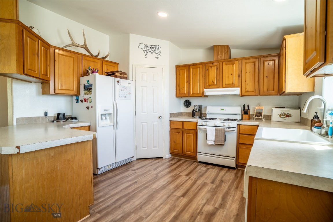 805 Flint Creek Road Property Photo 15