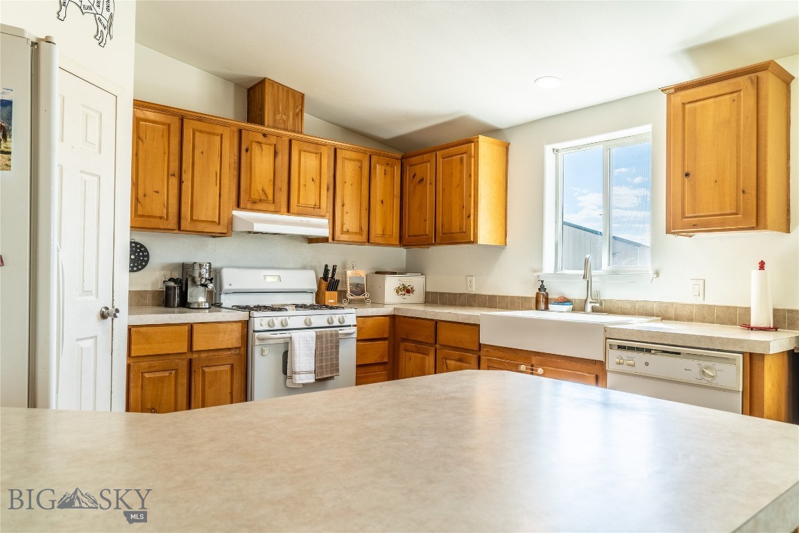 805 Flint Creek Road Property Photo 16