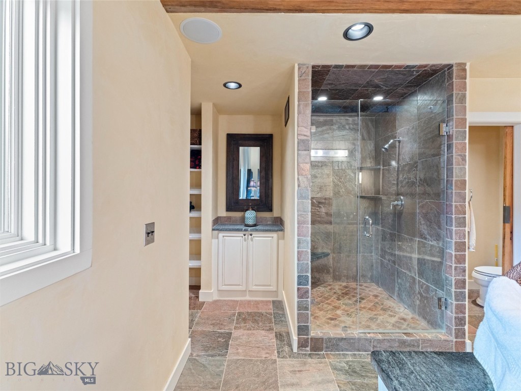 163 Spring Creek Hills Property Photo 28