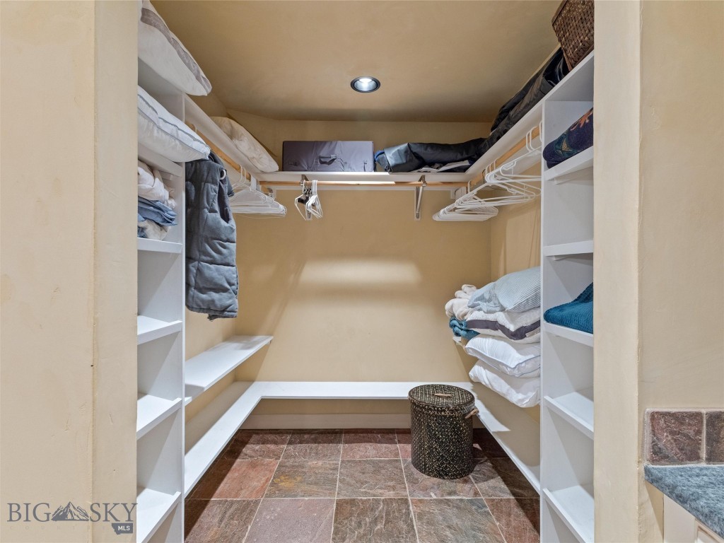 163 Spring Creek Hills Property Photo 31