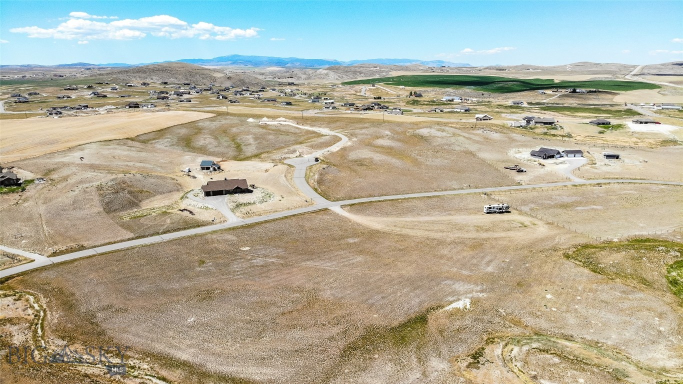 88 Wheatland Meadows Property Photo 6