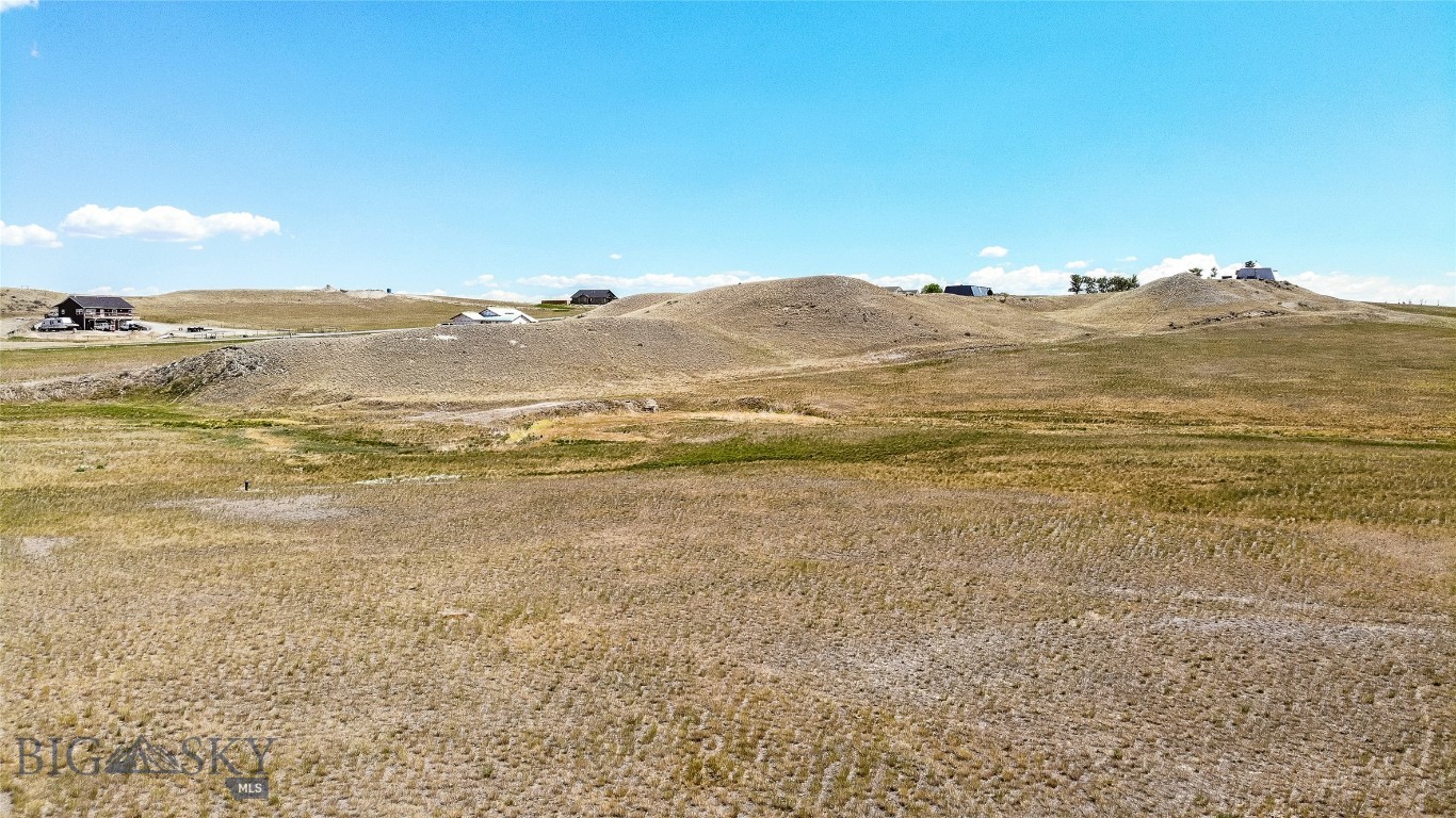 88 Wheatland Meadows Property Photo 12