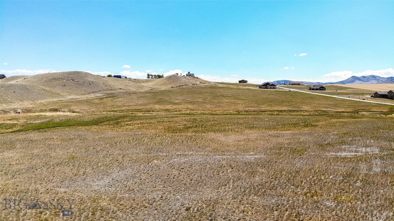 88 Wheatland Meadows Property Photo 13