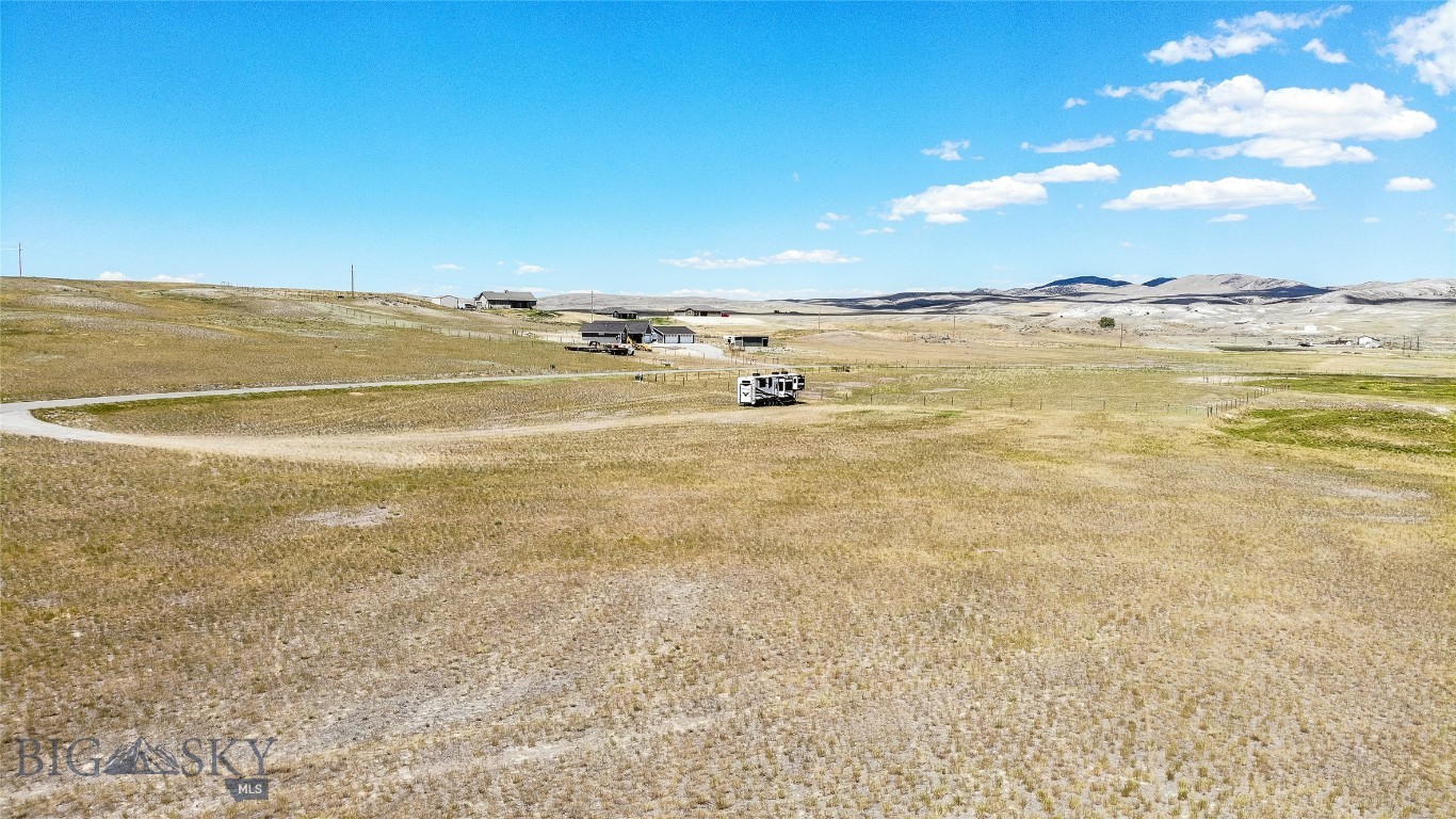 88 Wheatland Meadows Property Photo 18