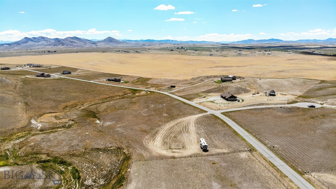 88 Wheatland Meadows Property Photo 34