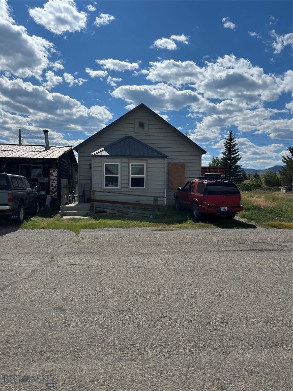 451 Broad Property Photo
