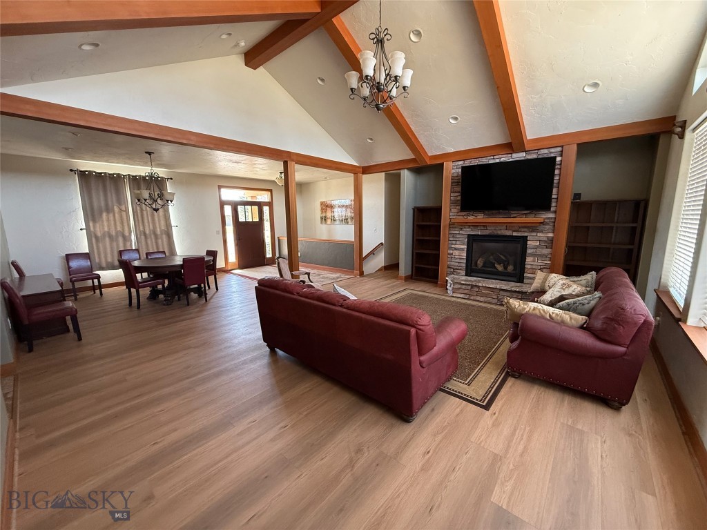 270 Southwind Property Photo 13