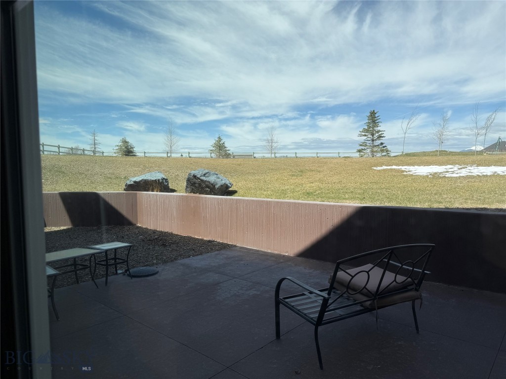 270 Southwind Property Photo 41