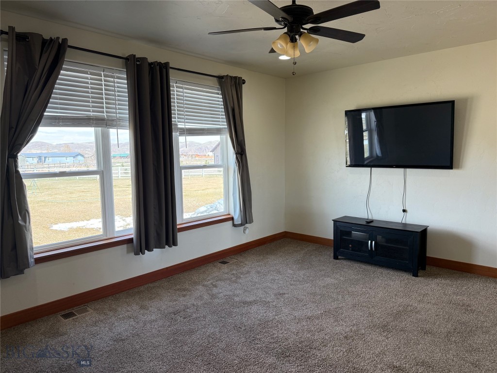 270 Southwind Property Photo 48