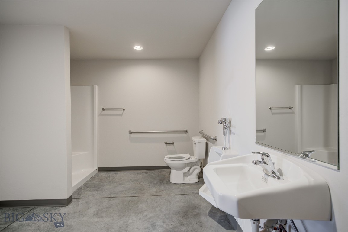 204 Durston D Property Photo 6