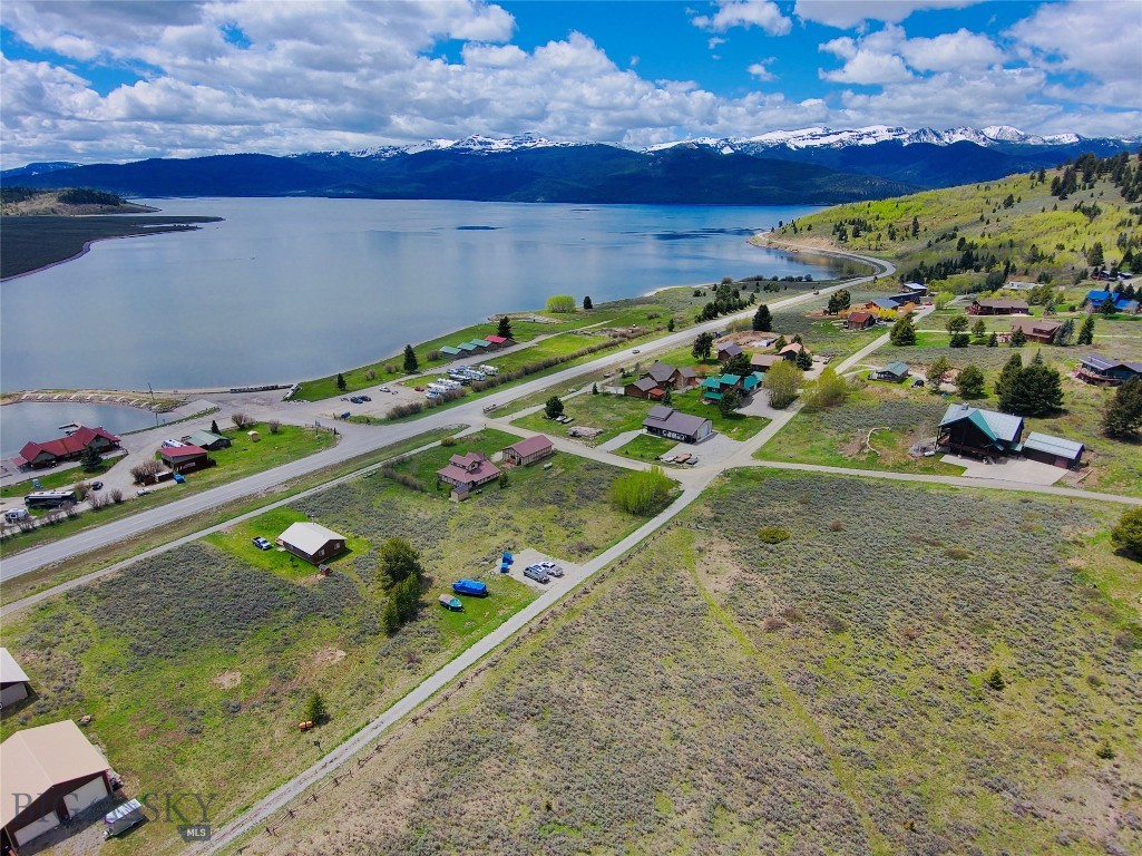 22 Hebgen Mountain Property Photo 8