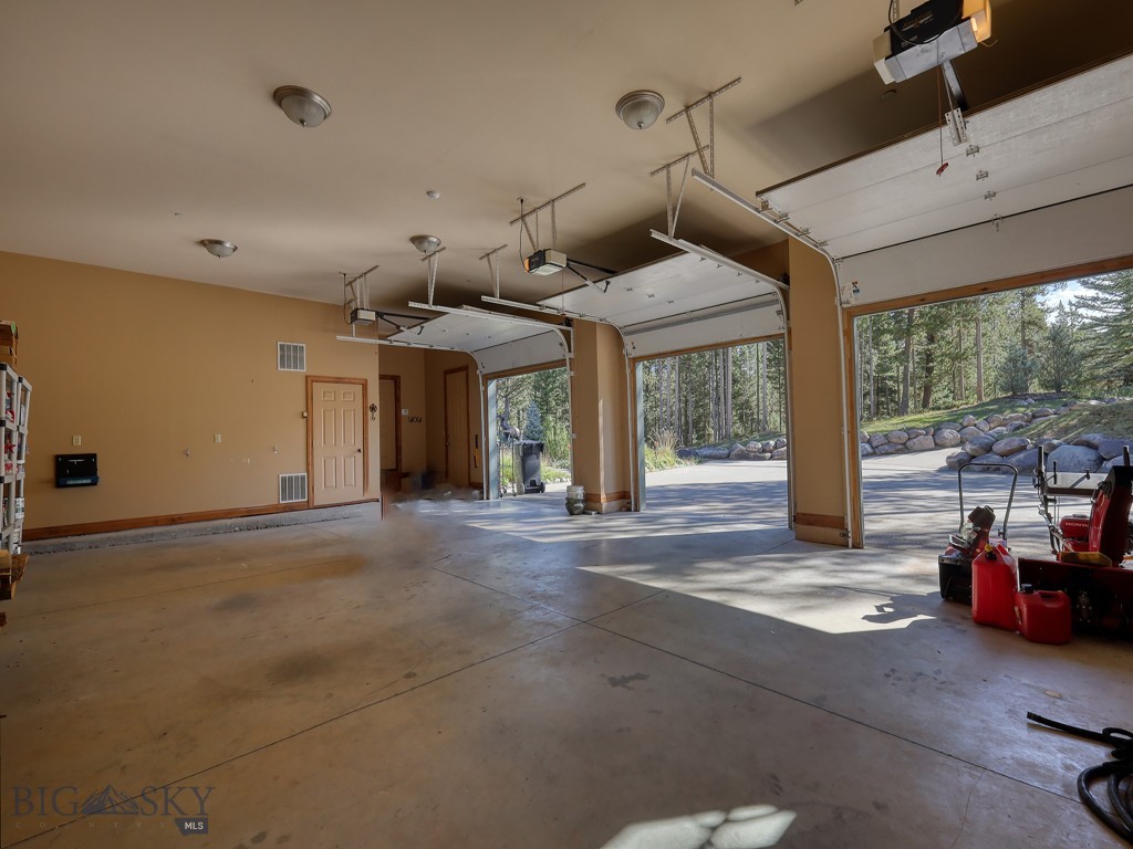 3686 Pinewood Drive Property Photo 67